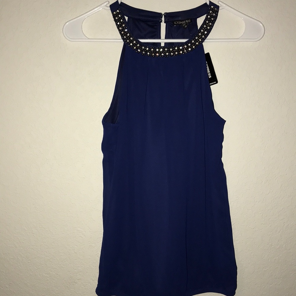 🎉HOST PICK🎉 Women’s Express Sleeveless Blouse 🦋